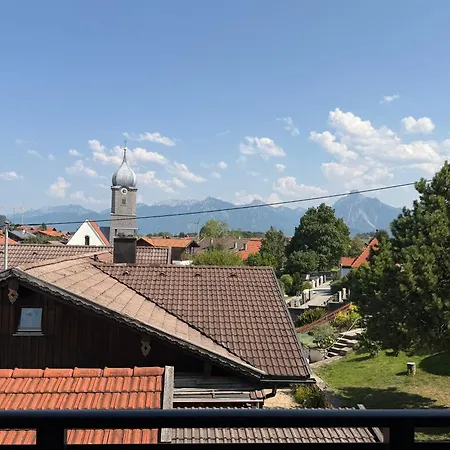 Ferienwohnen Beim Hirsch Апартаменты Хопферау